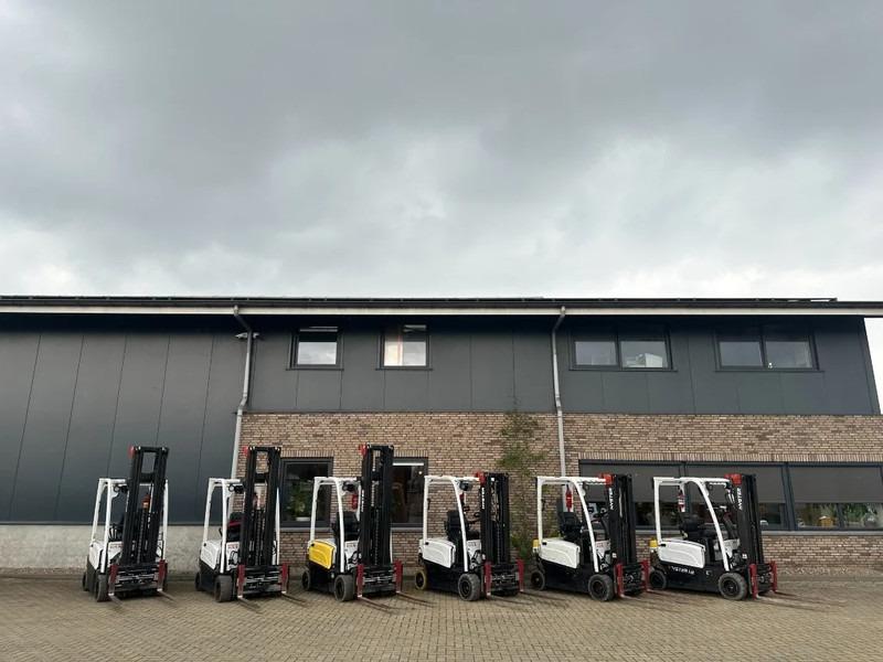 Carrello elevatore elettrico J1.8XN MWB 1.8 ton Triplex Freelift Sideshift Positioner Elektra Heftruck accu 2023 J1.8XN MWB 1.8 ton Triplex Freelift Sideshift Positioner Elektra Heftruck accu 2023- Photo 2