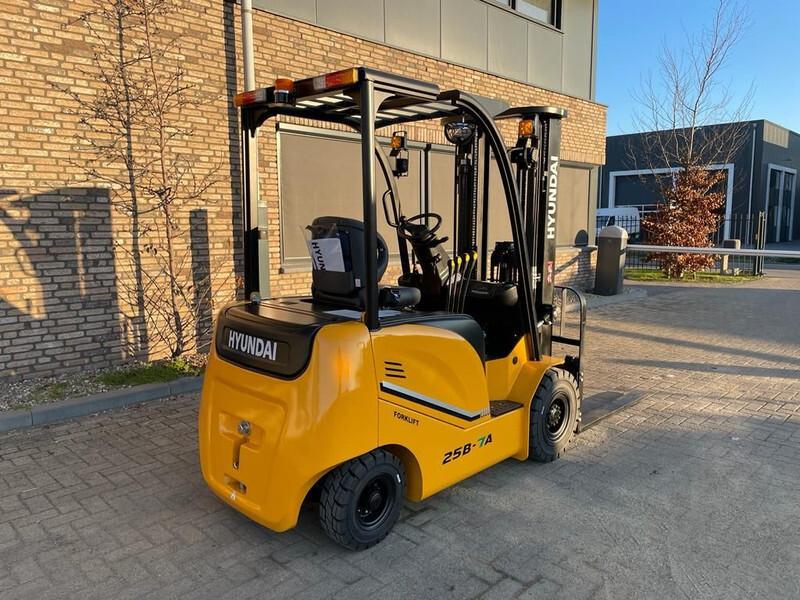 Carrello elevatore elettrico 25B-7A 2.5 ton Triplex Freelift Sideshift Elektra Heftruck Nieuw 25B-7A 2.5 ton Triplex Freelift Sideshift Elektra Heftruck Nieuw- Photo 7