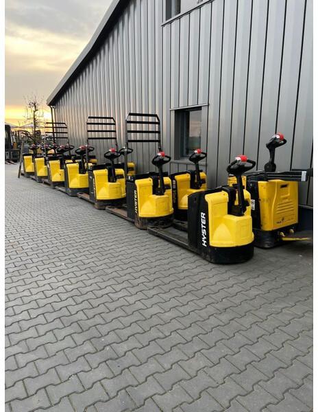 Pallet truck P2.0 Palletwagen 2 ton Elektra Pallettruck interne lader P2.0 Palletwagen 2 ton Elektra Pallettruck interne lader- Photo 2