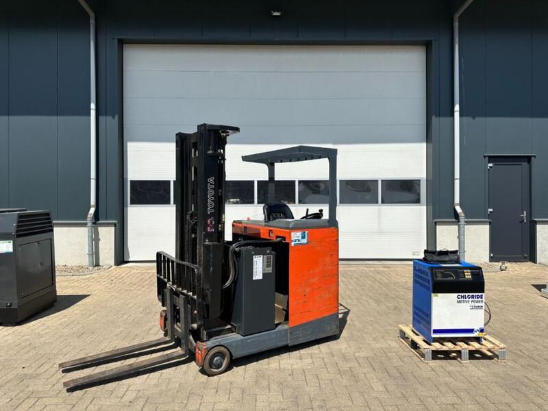 Reach truck 6FBRE14 Triplex 1.4 ton Triplex Elektra Reachtruck 6FBRE14 Triplex 1.4 ton Triplex Elektra Reachtruck- Photo 2