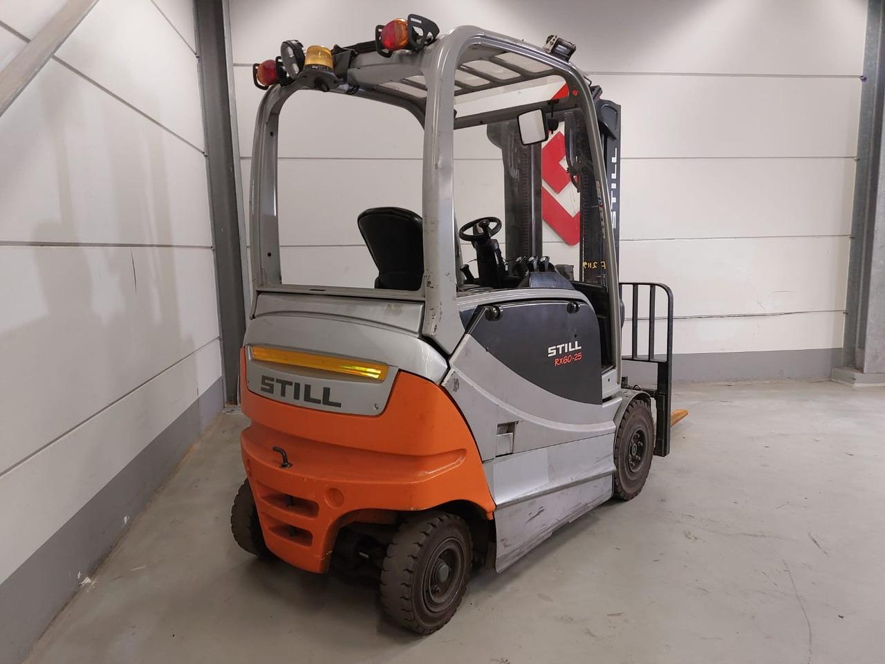 Diesel forklift- Photo 6