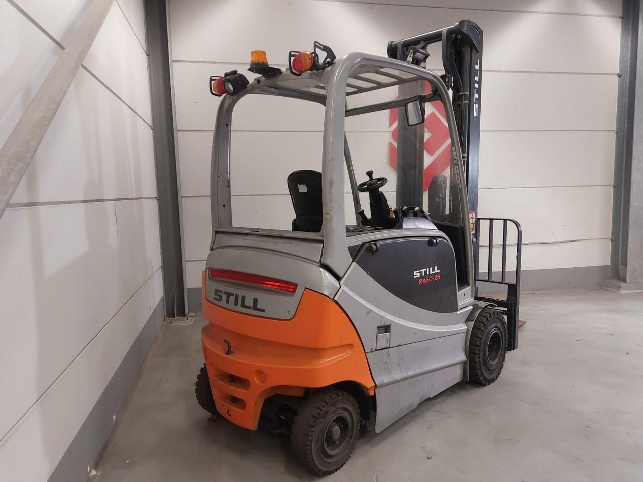 Diesel forklift- Photo 6