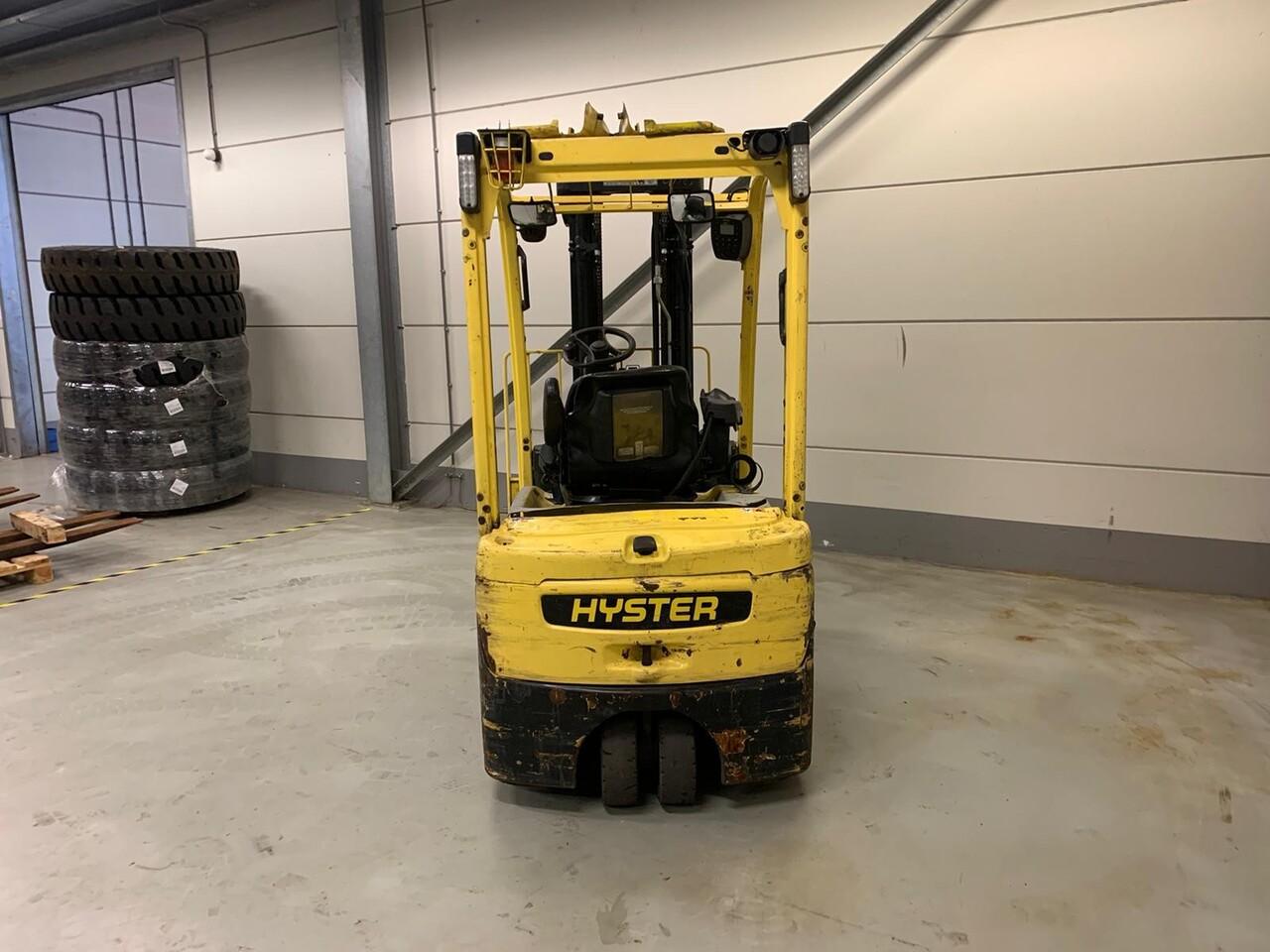 Electric forklift- Photo 8