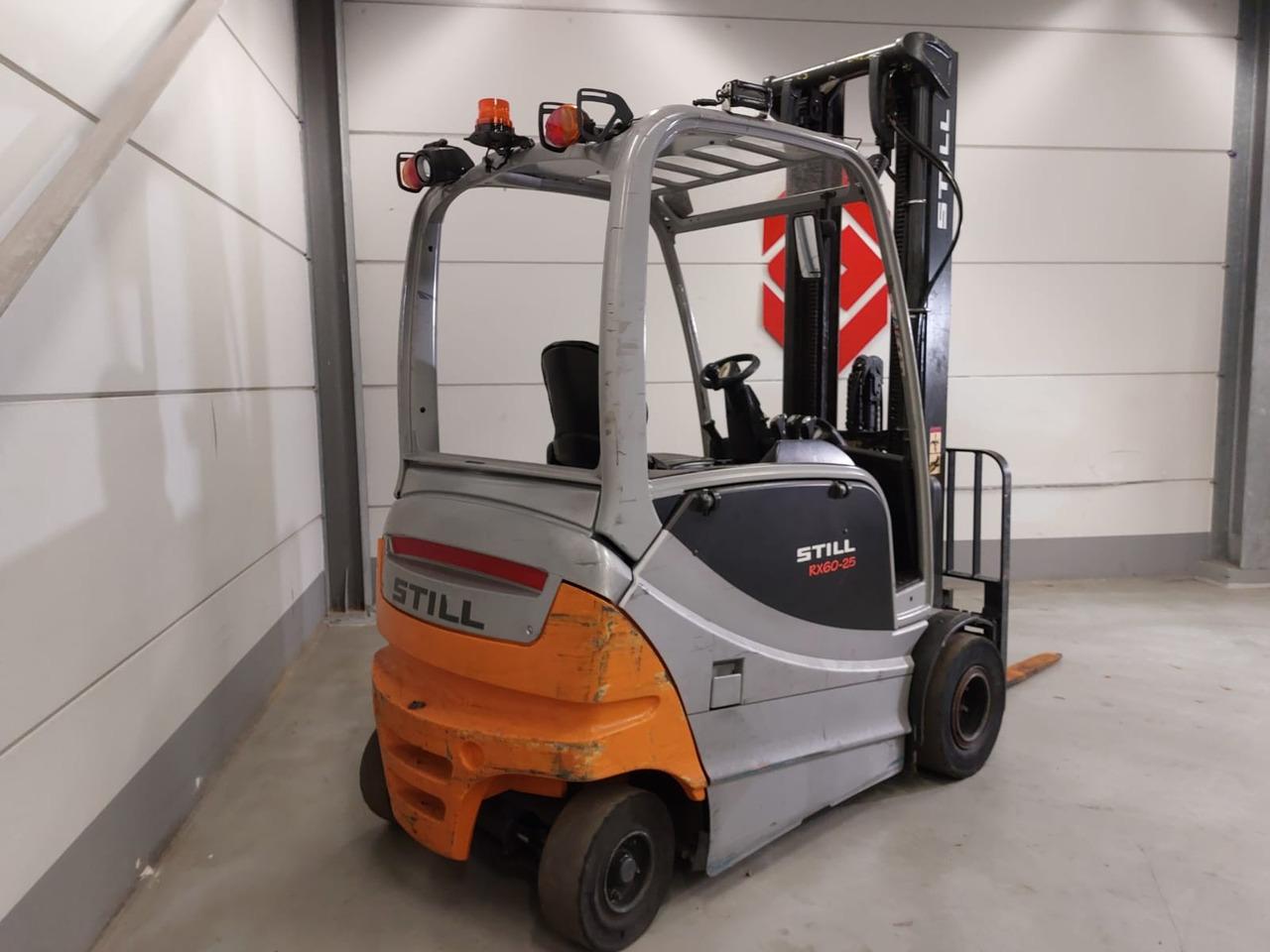 Diesel forklift- Photo 7