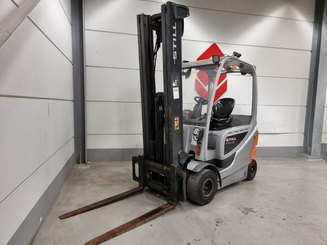 Diesel forklift- Photo 3