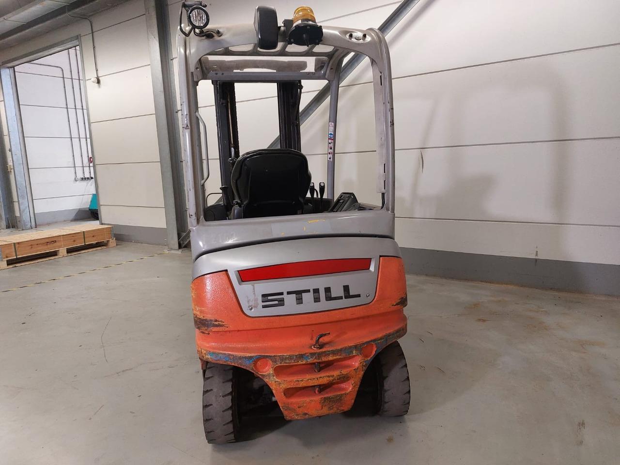 Diesel forklift- Photo 8