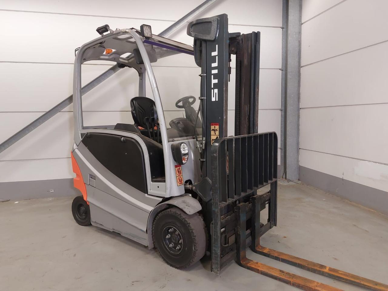 Diesel forklift- Photo 3