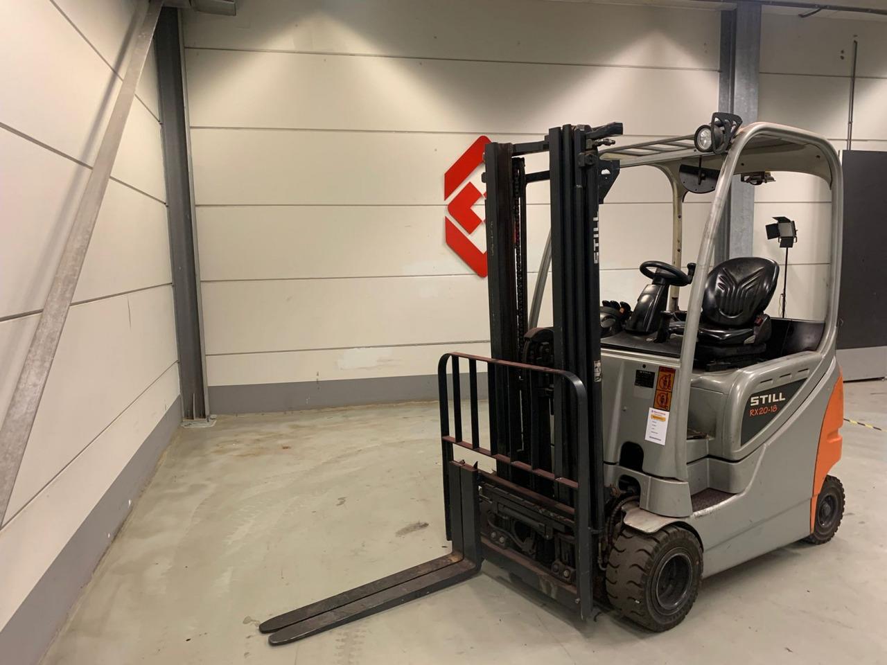 Diesel forklift- Photo 4