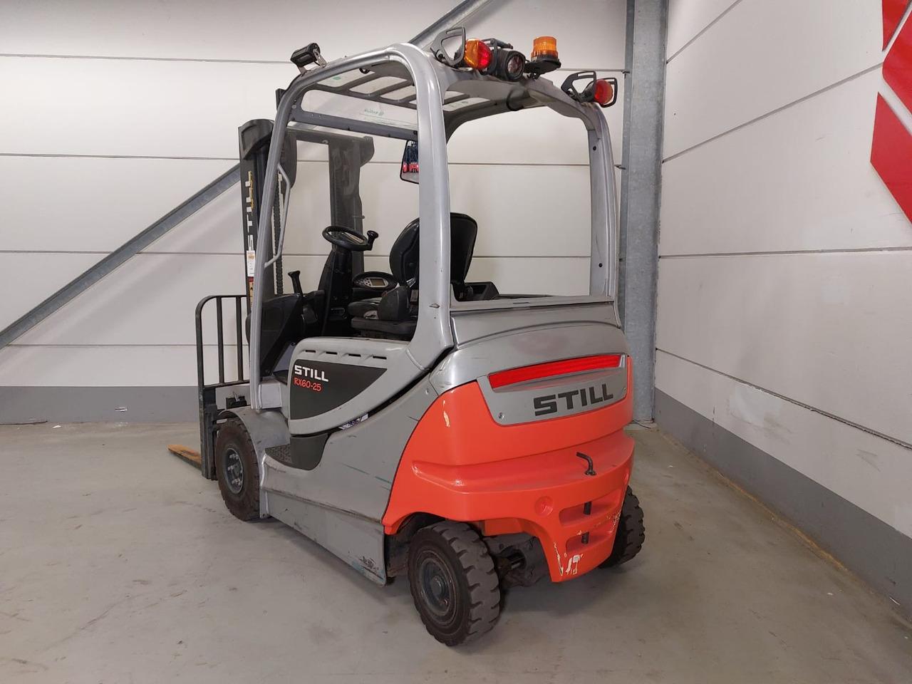 Diesel forklift- Photo 6