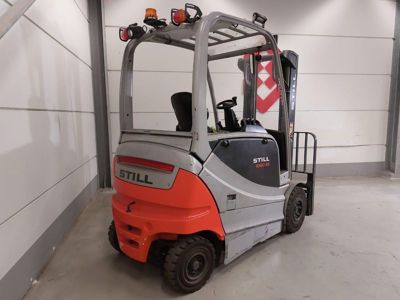 Diesel forklift- Photo 7