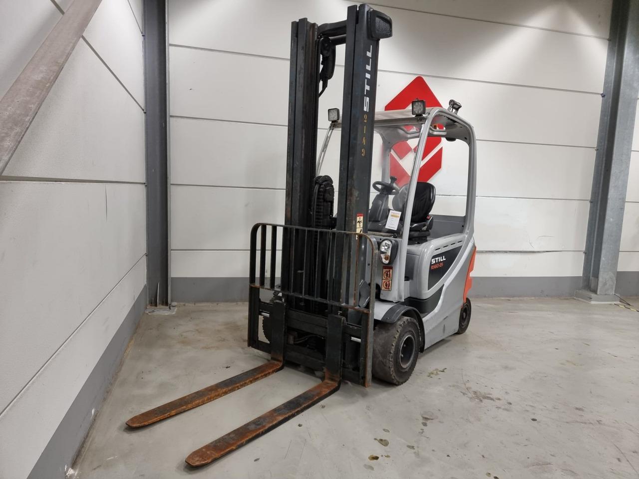 Diesel forklift- Photo 3