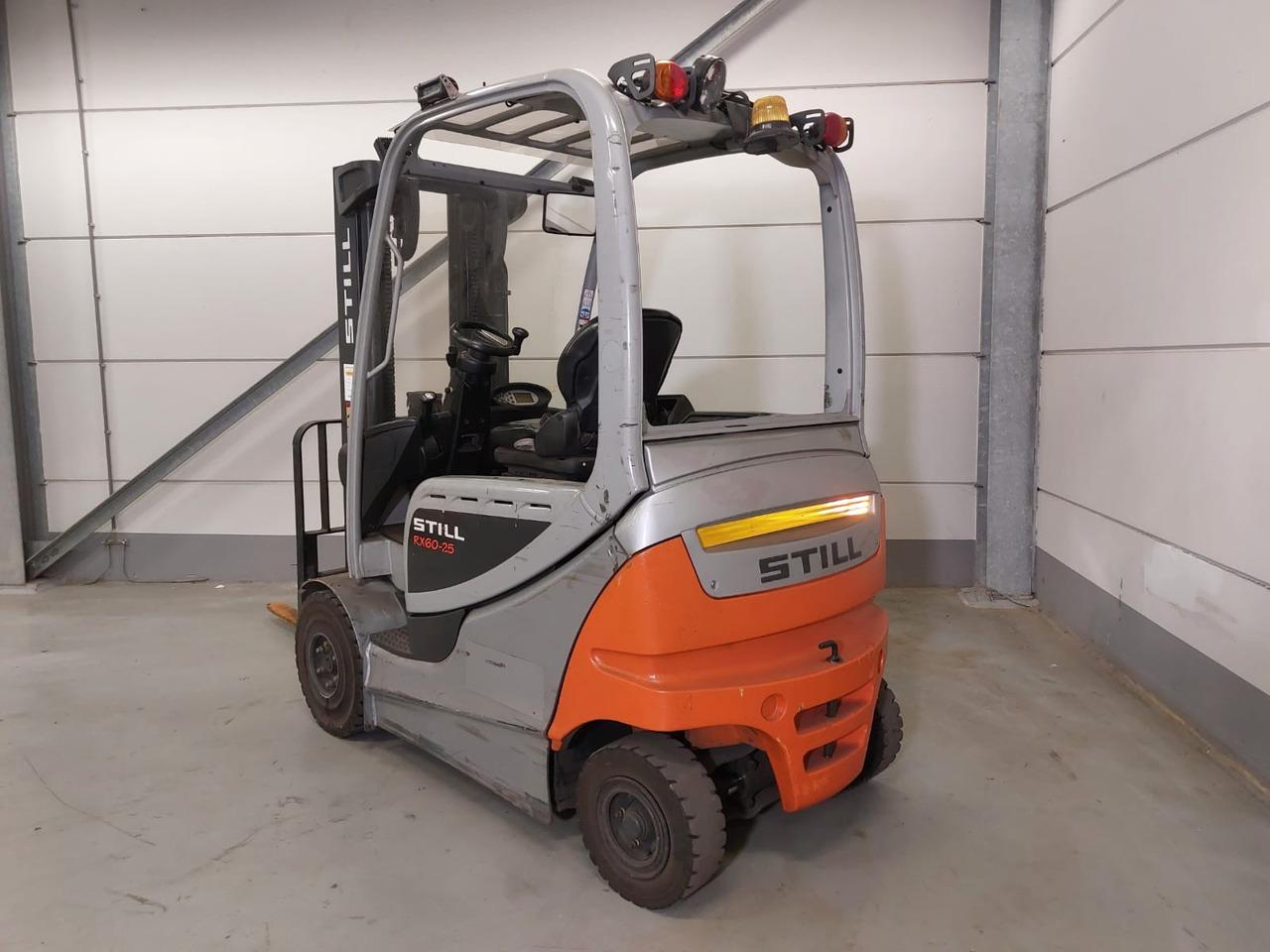 Diesel forklift- Photo 7