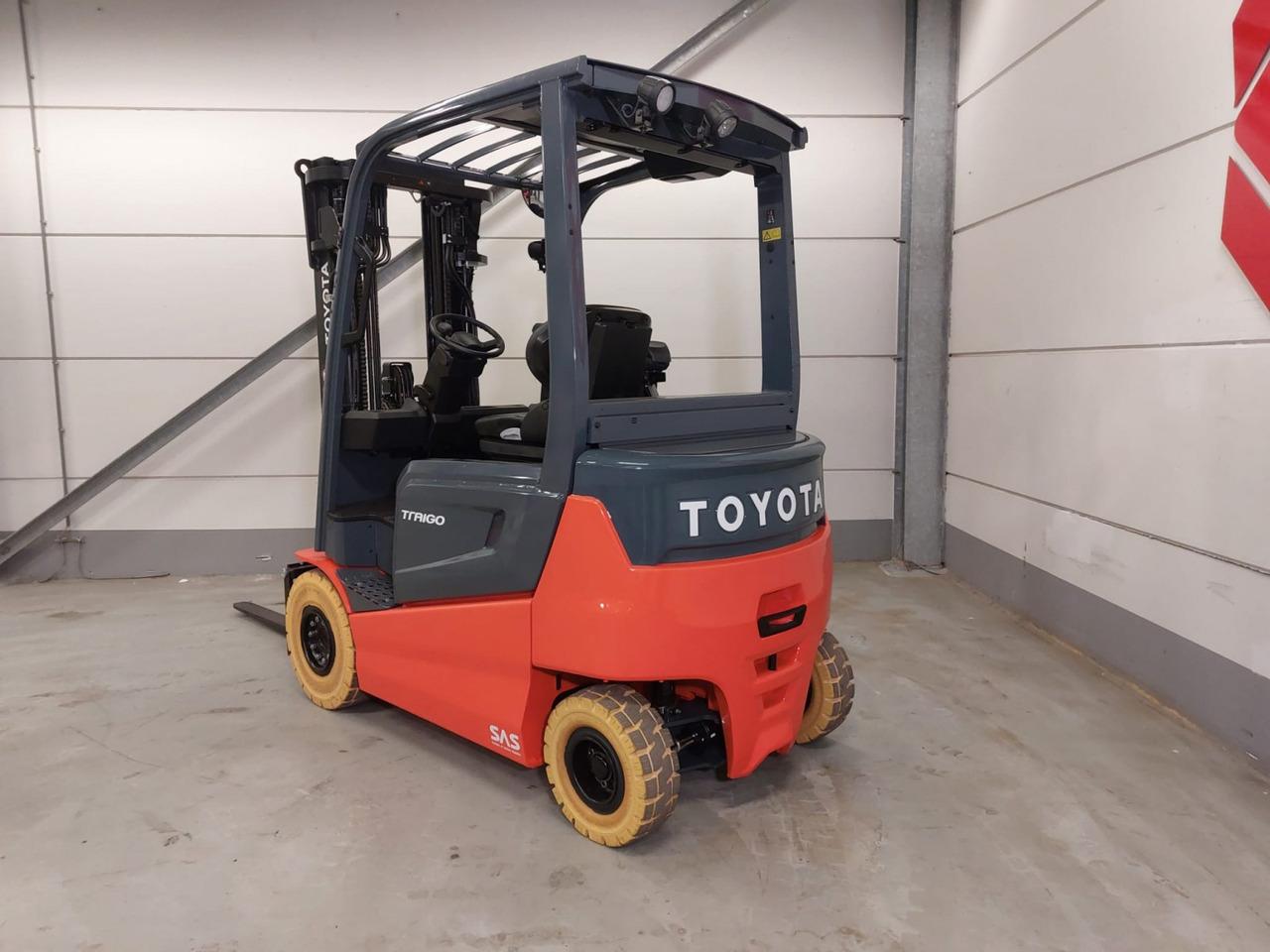 Diesel forklift- Photo 6