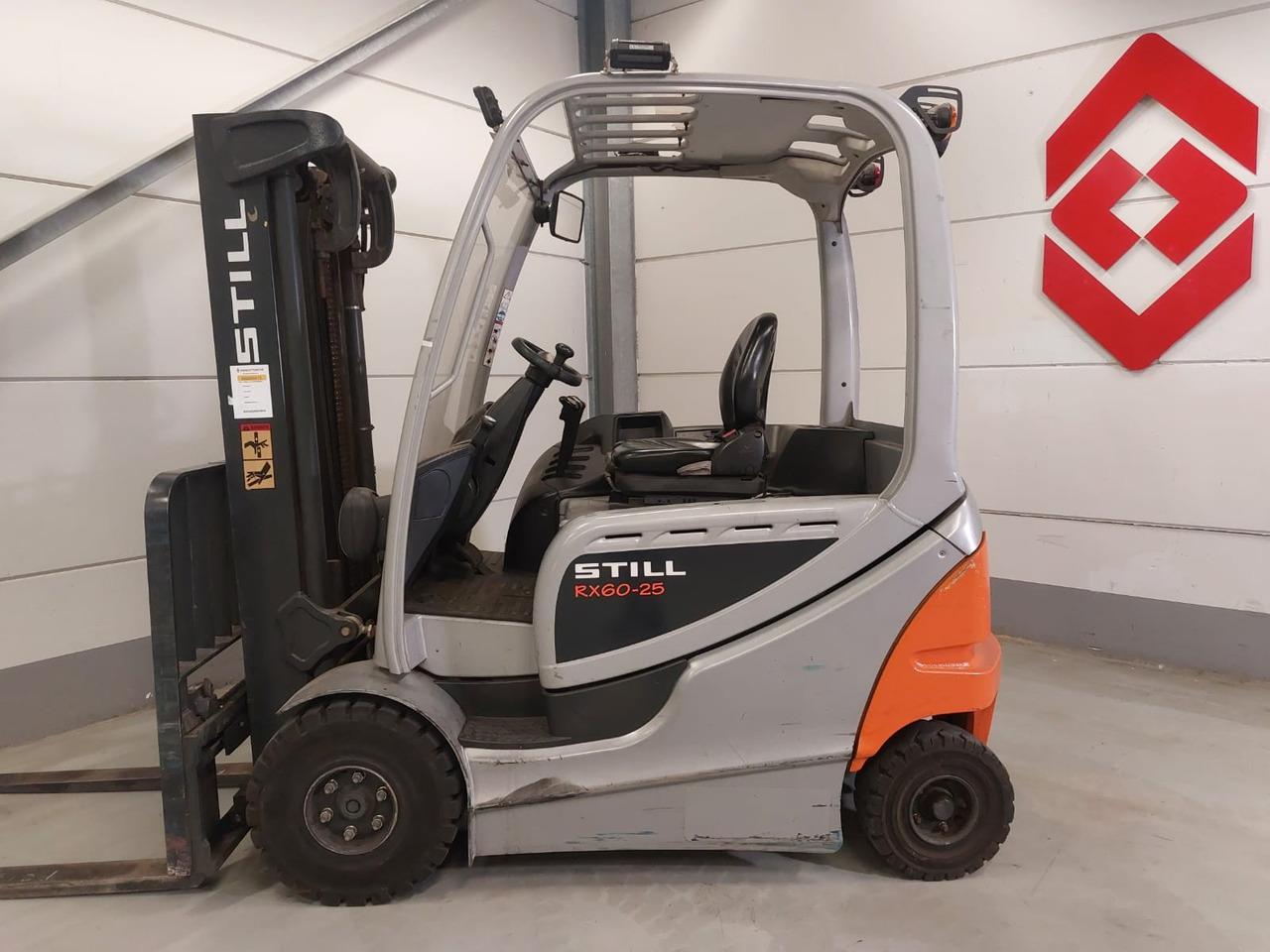 Diesel forklift- Photo 2