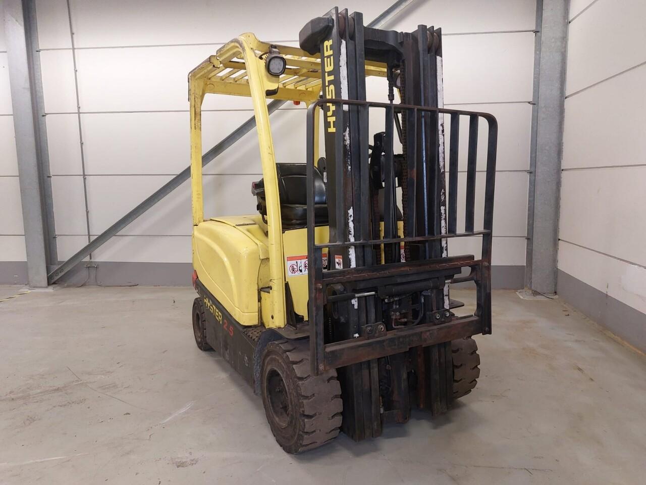 Diesel forklift- Photo 4