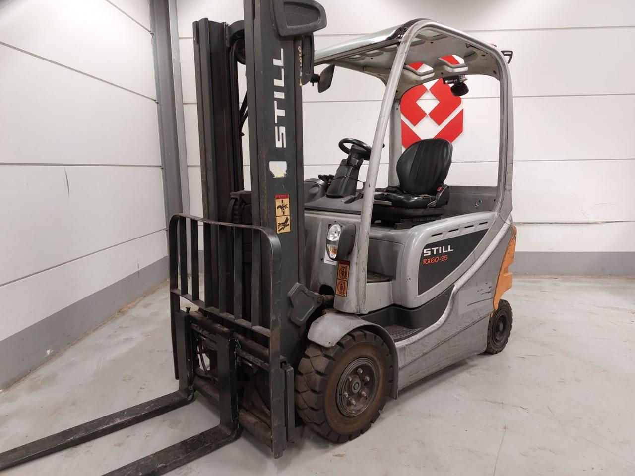 Diesel forklift- Photo 4