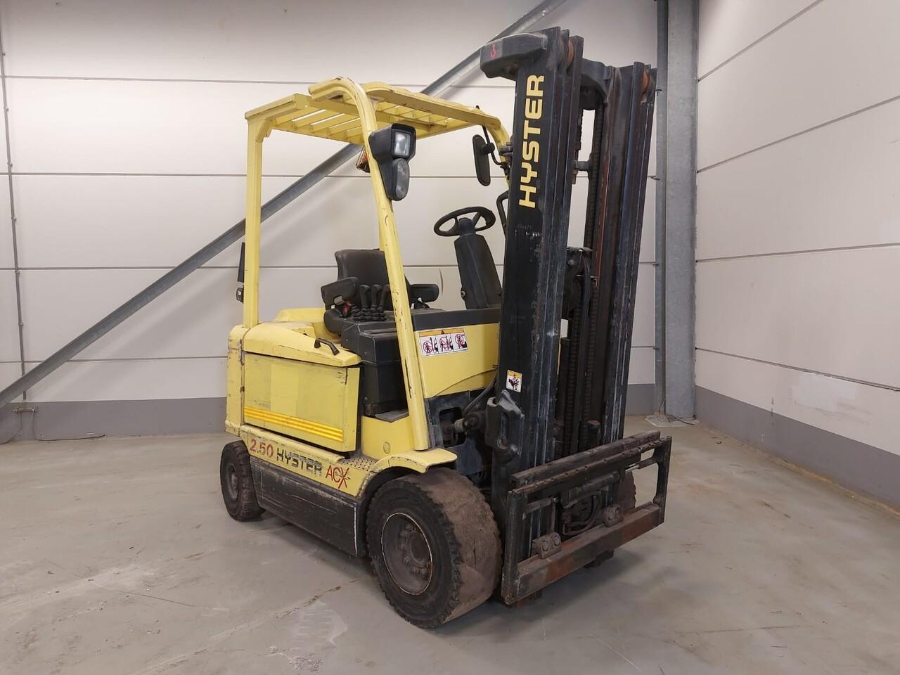 Diesel forklift- Photo 4