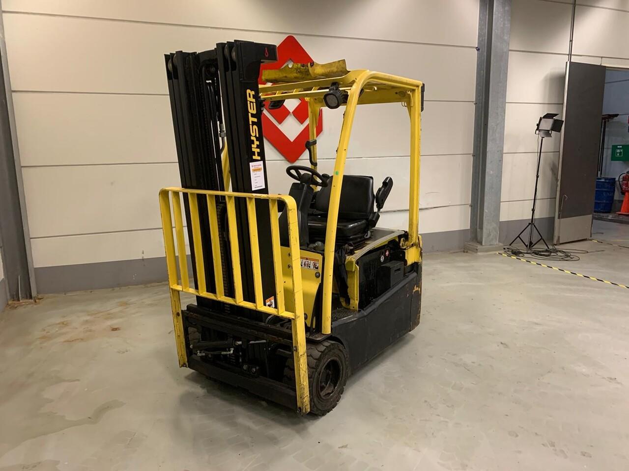 Electric forklift- Photo 4