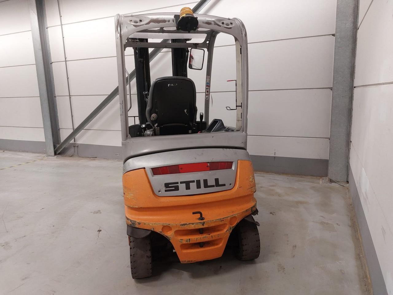 Diesel forklift- Photo 8