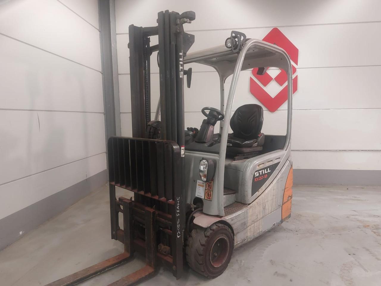 Electric forklift- Photo 4