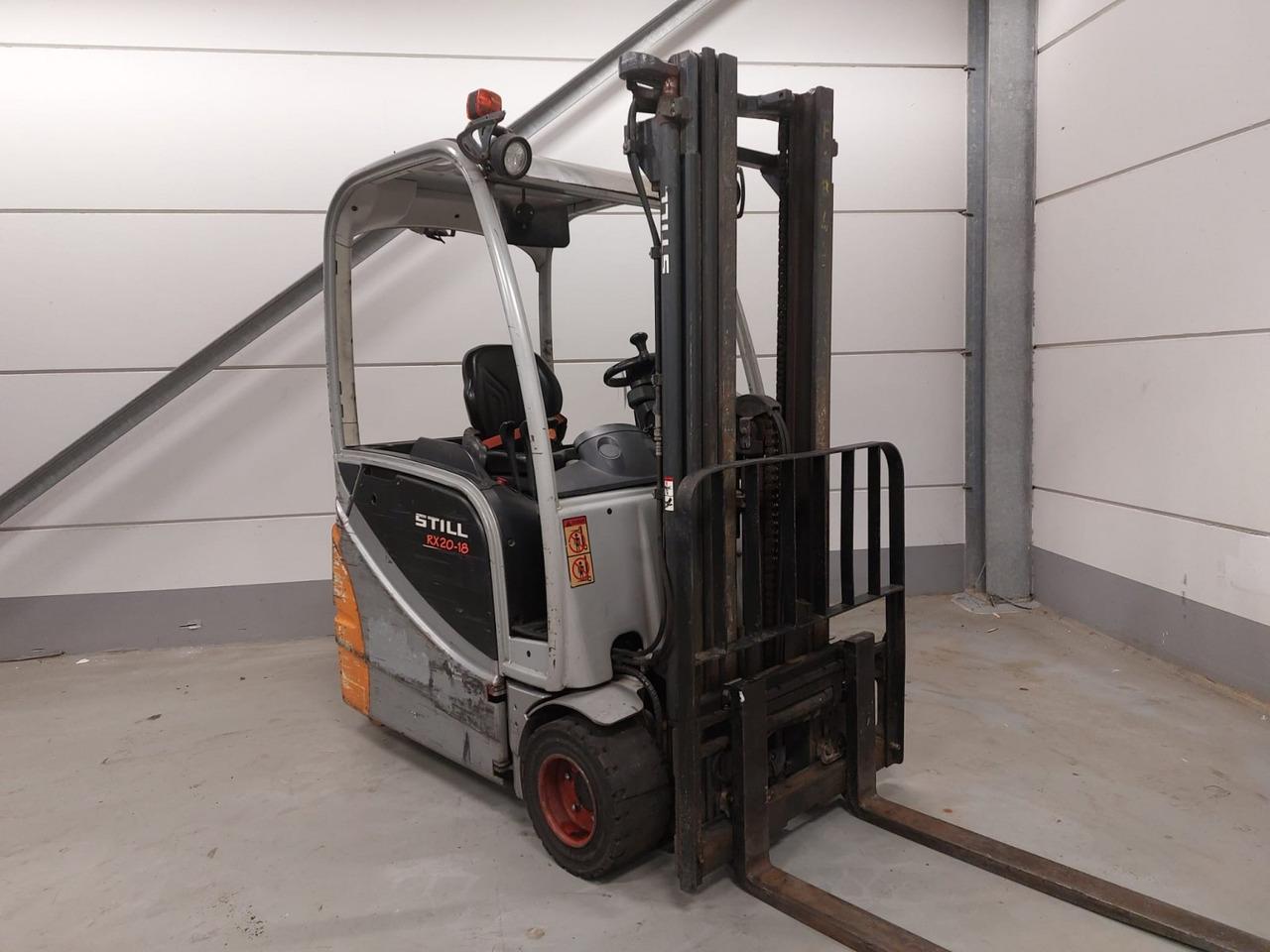 Electric forklift- Photo 3