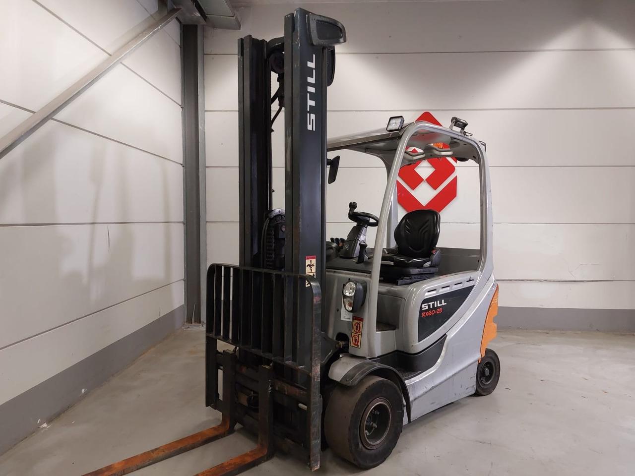 Diesel forklift- Photo 4