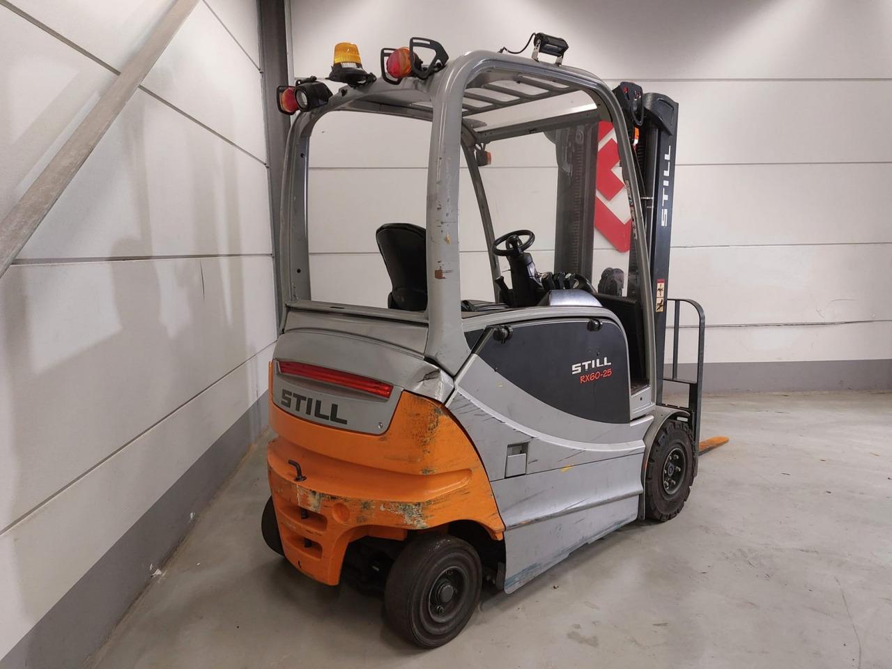 Diesel forklift- Photo 7