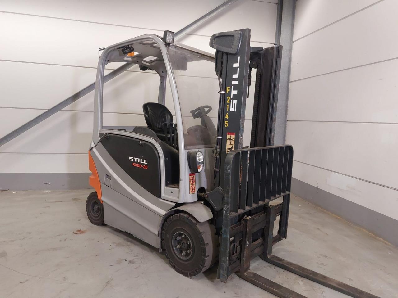 Diesel forklift- Photo 4