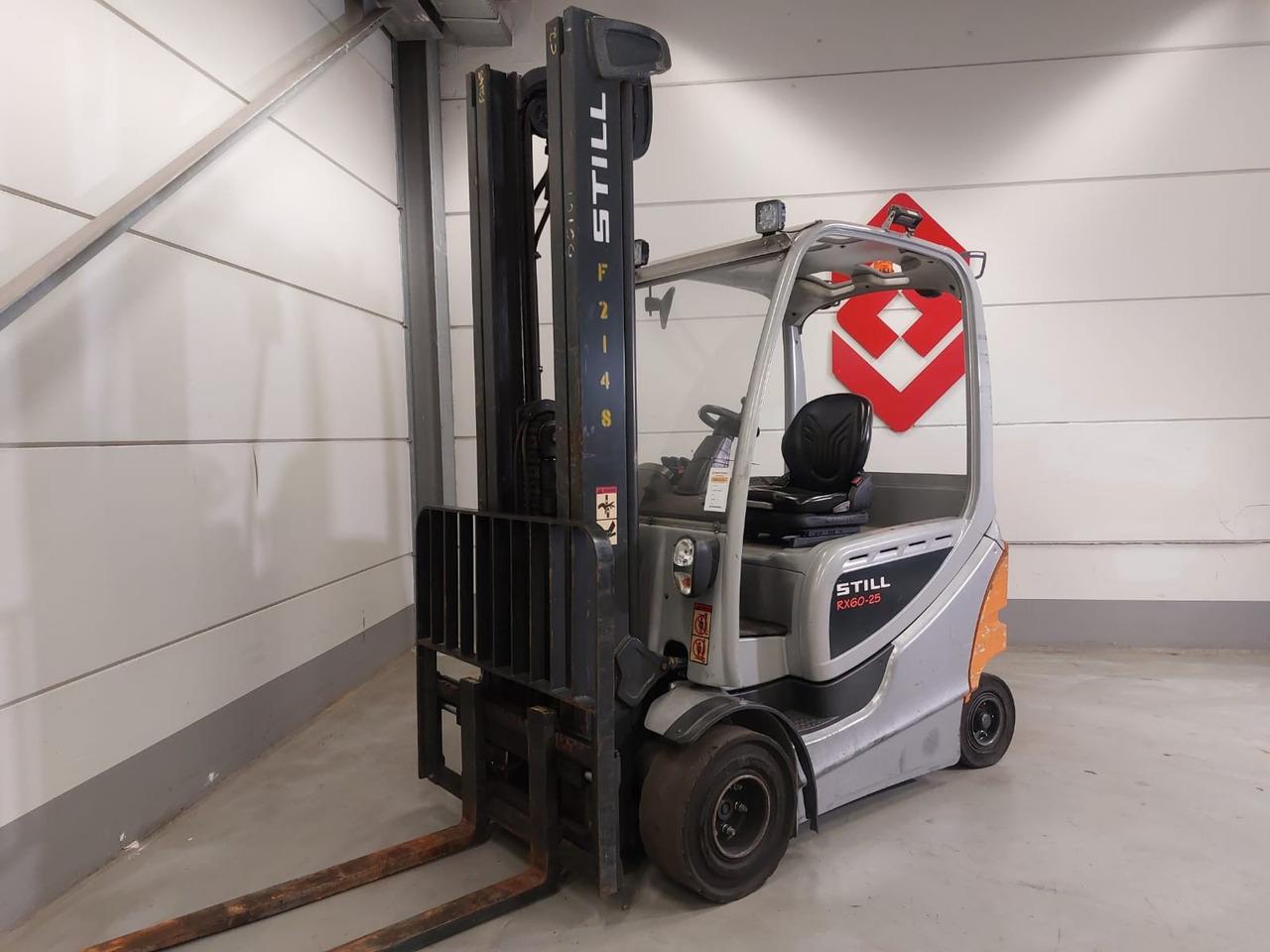 Diesel forklift- Photo 4