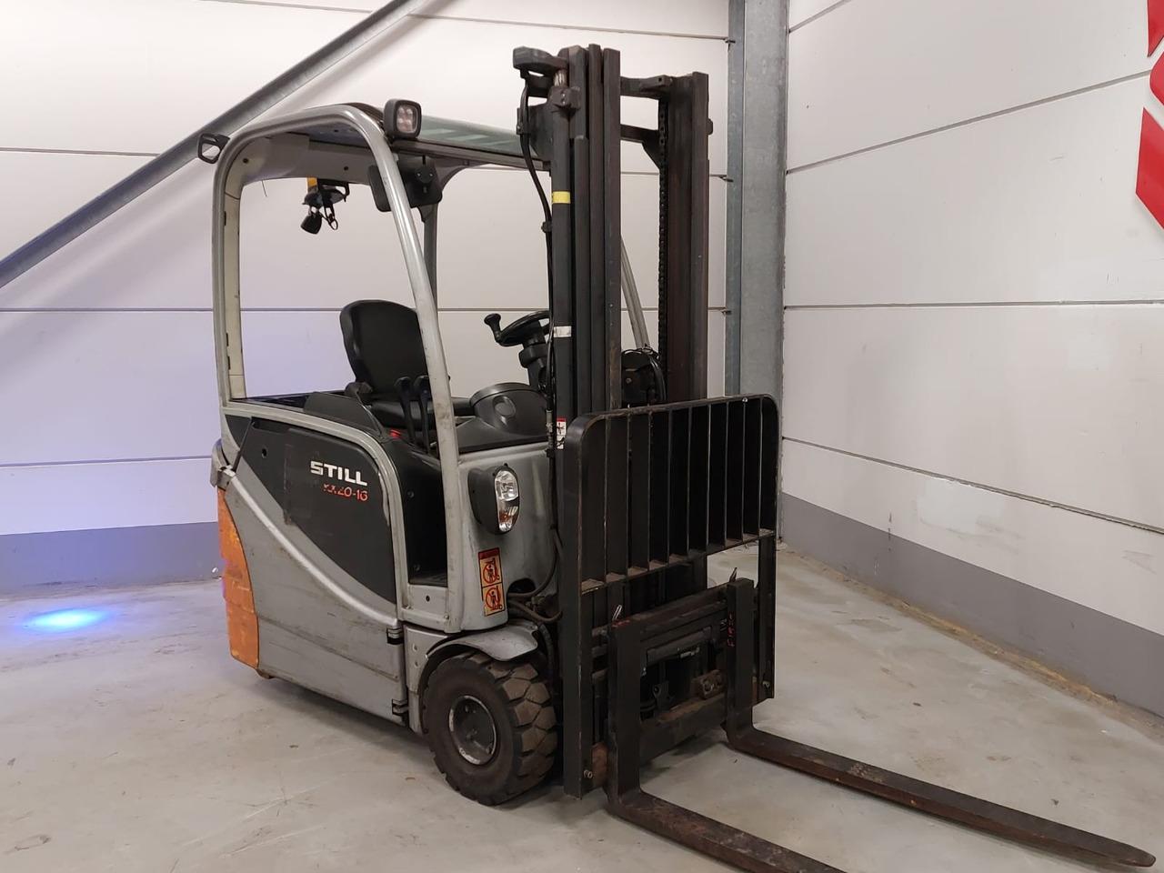 Electric forklift- Photo 3