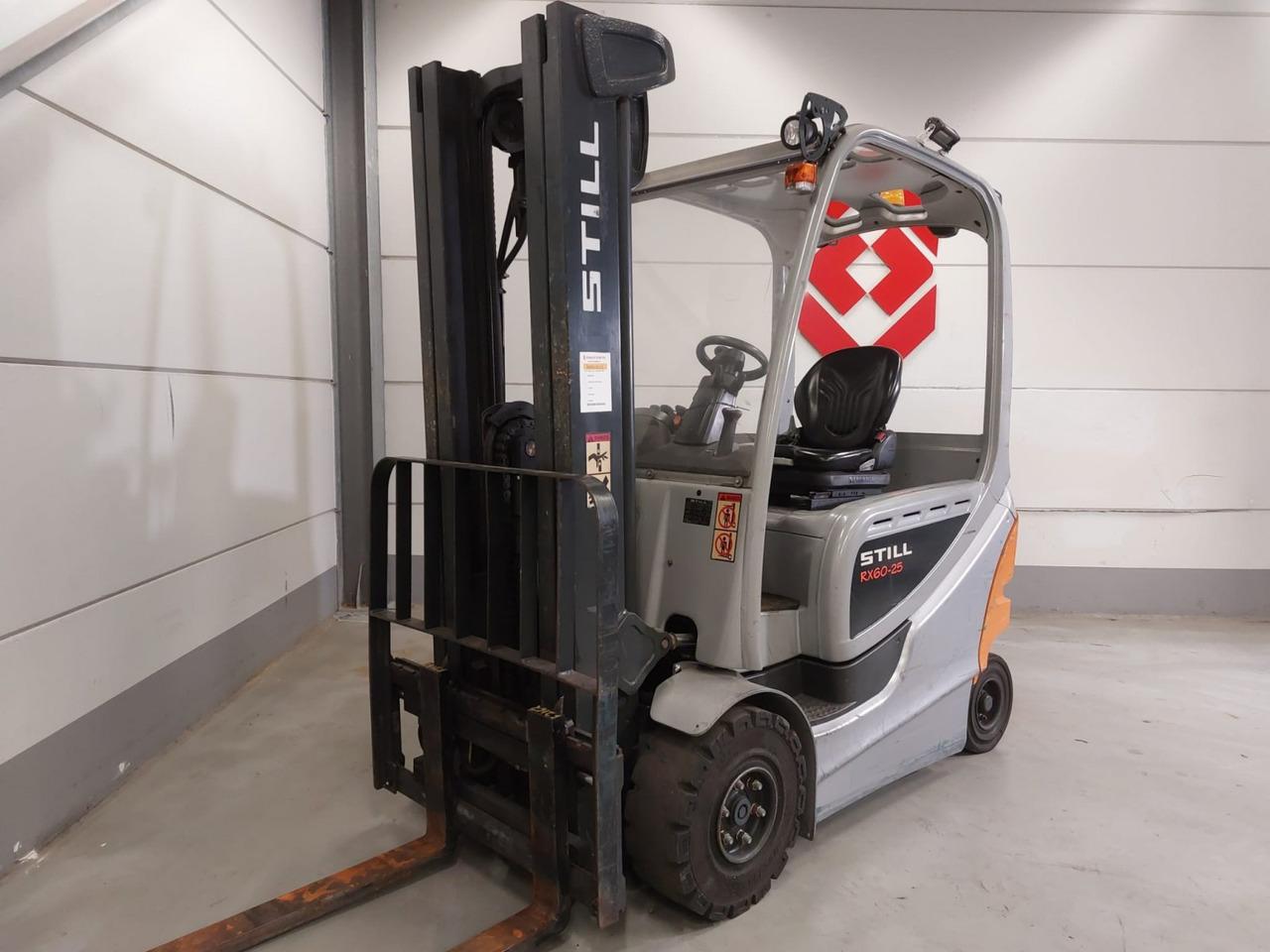 Diesel forklift- Photo 4