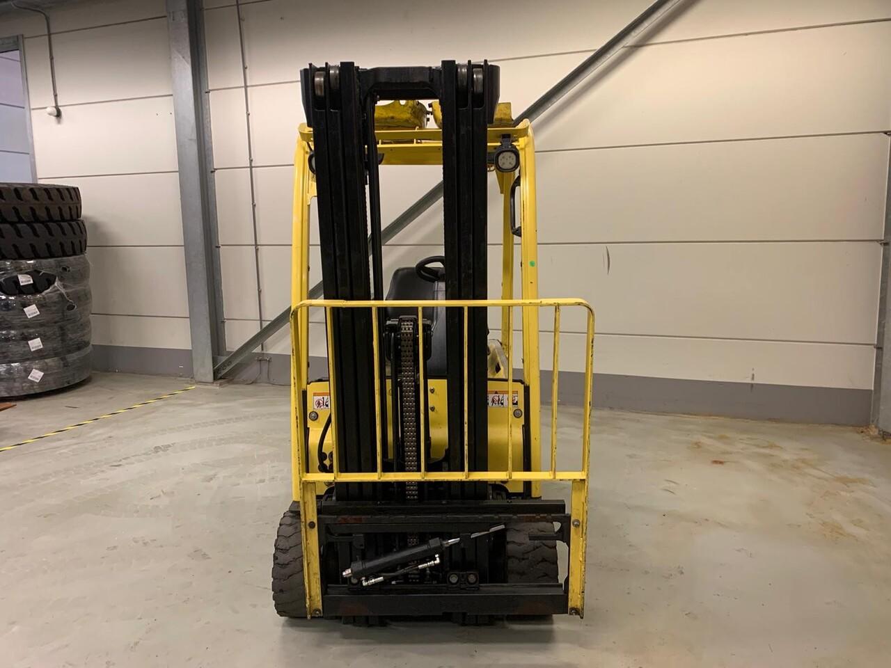 Electric forklift- Photo 5