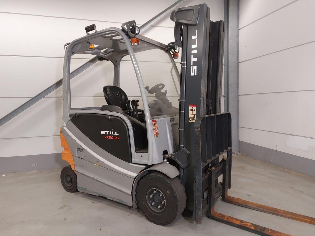 Diesel forklift- Photo 3