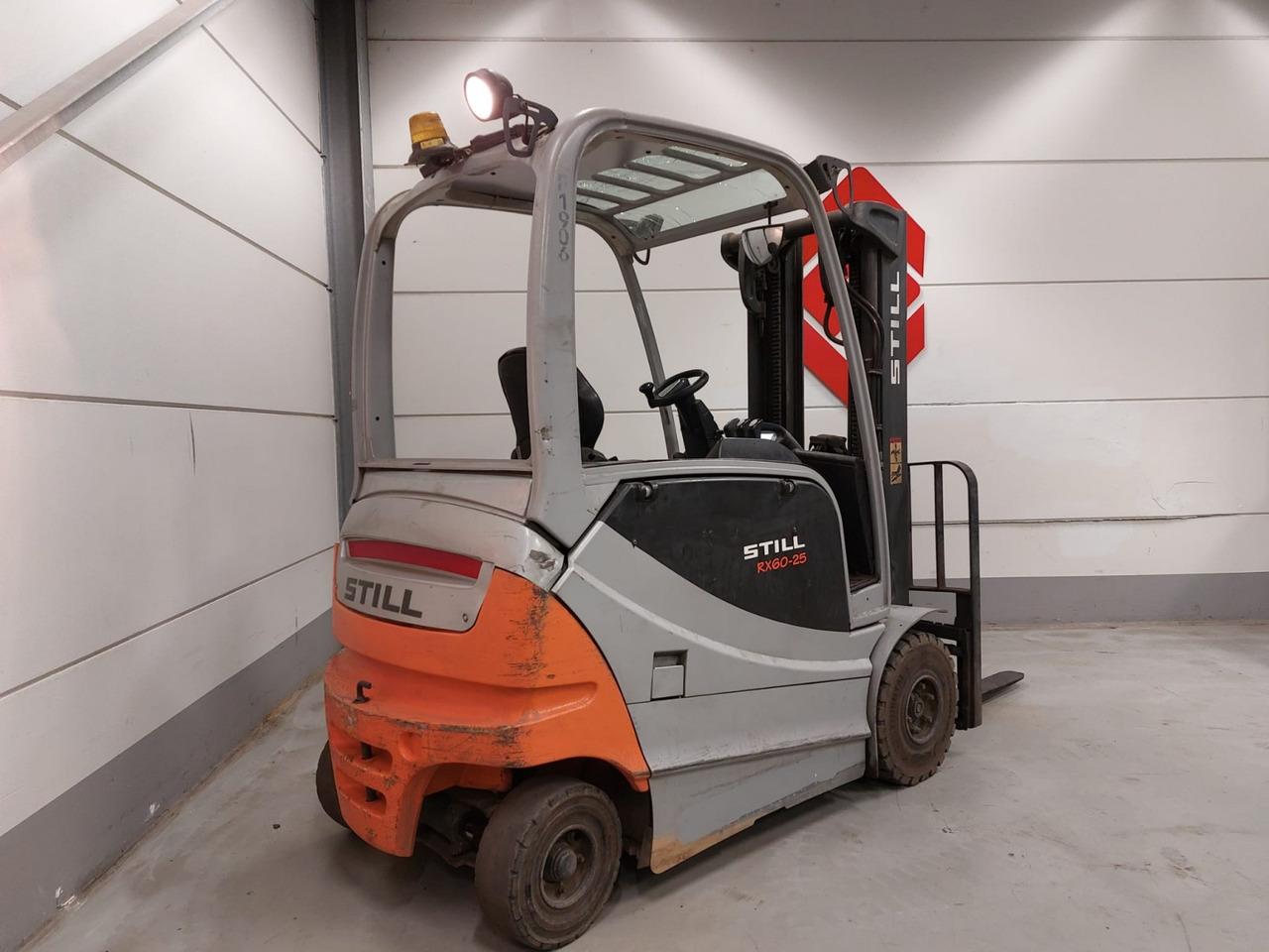 Diesel forklift- Photo 7