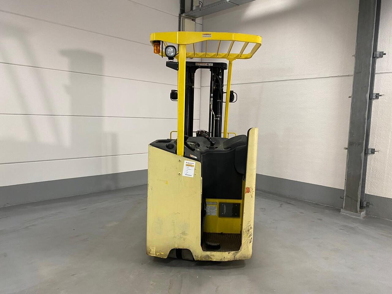 Electric forklift- Photo 6