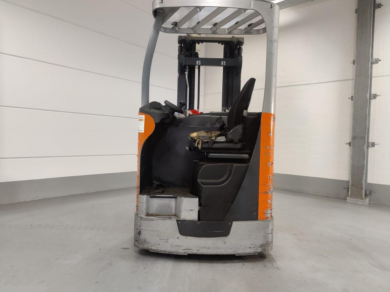 Reach truck- Photo 7