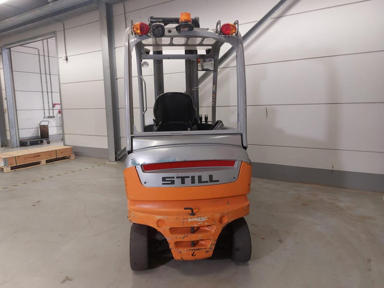 Diesel forklift- Photo 8