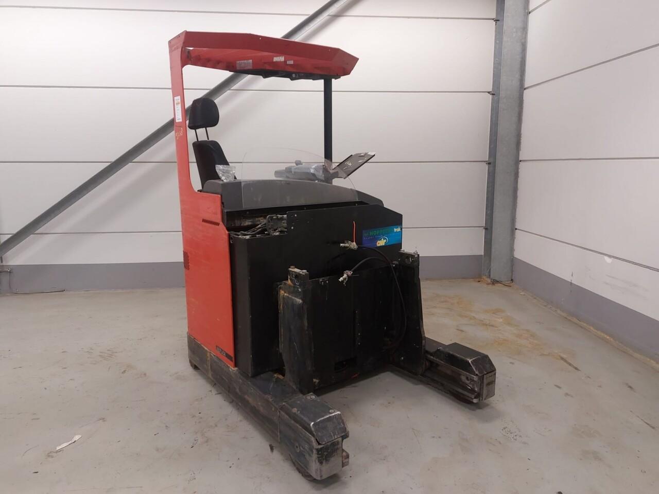 Reach truck- Photo 4