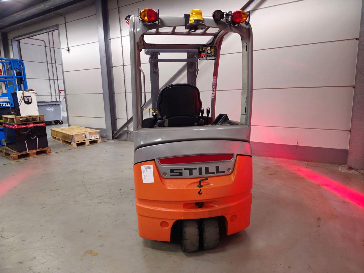 Electric forklift- Photo 8