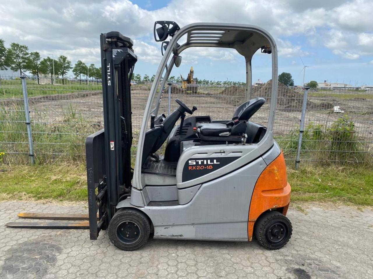 Diesel forklift- Photo 2