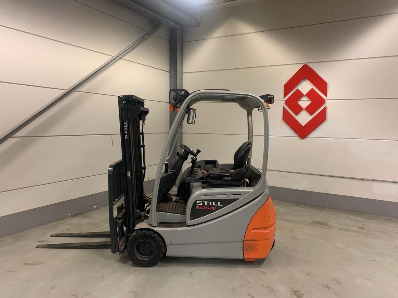 Electric forklift- Photo 2