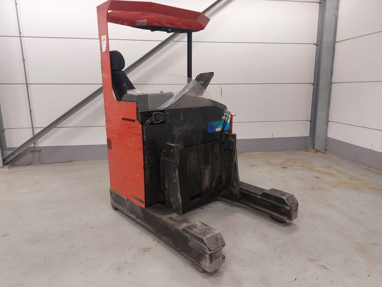 Reach truck- Photo 3