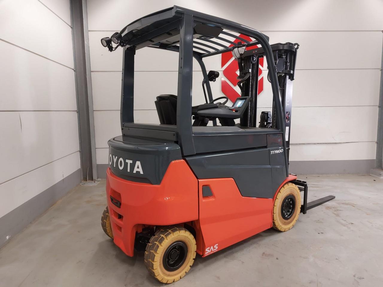 Diesel forklift- Photo 8