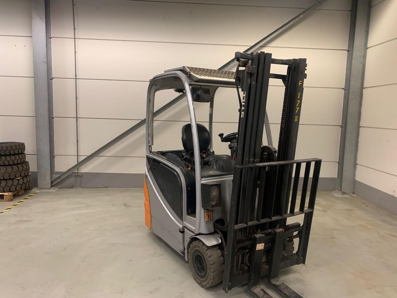 Electric forklift- Photo 4