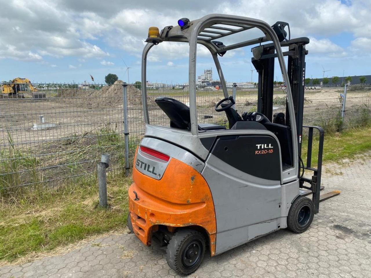 Diesel forklift- Photo 6