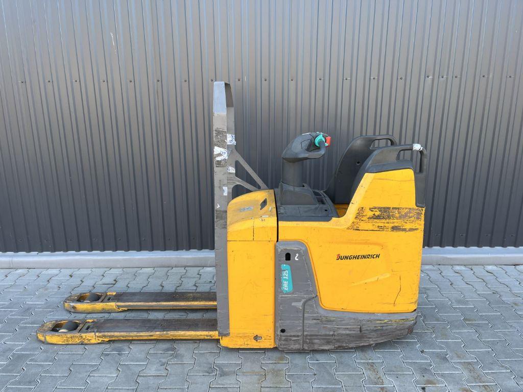 Pallet truck Jungheinrich ERE125 Jungheinrich ERE125- Photo 2