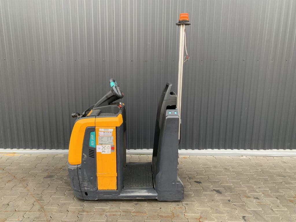 Tow tractor Jungheinrich EZS350 Jungheinrich EZS350- Photo 2