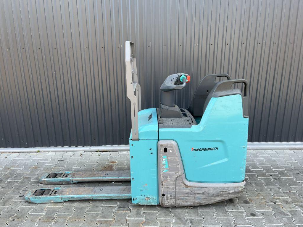 Pallet truck Jungheinrich ERE120 Jungheinrich ERE120- Photo 2