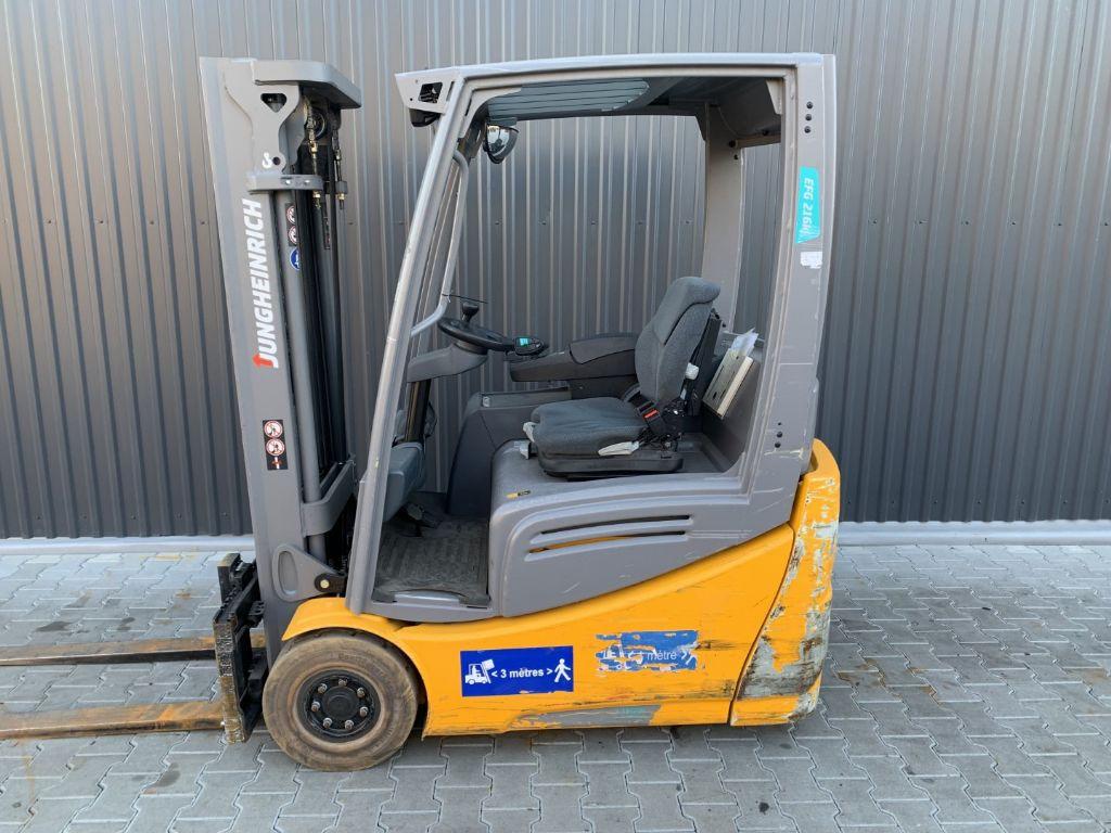 Carrello elevatore elettrico Jungheinrich EFG216k Jungheinrich EFG216k- Photo 2