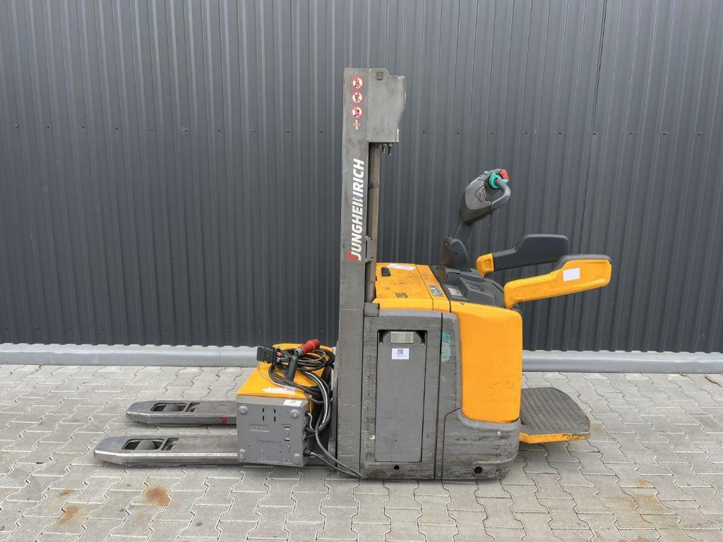 Stacker Jungheinrich ERC212z Jungheinrich ERC212z- Photo 2